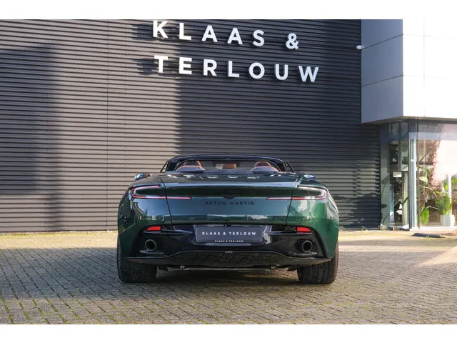 Aston Martin V8 Volante DB12 4.0 2024 Benzine 6