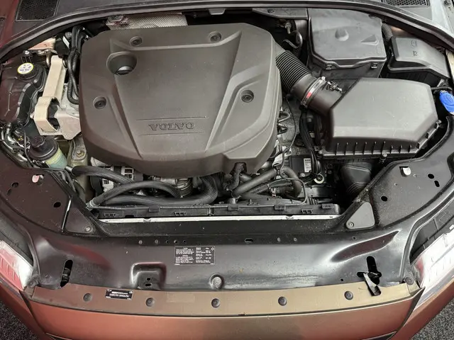 Volvo V70 2.0 D4 Summum 2015 Diesel 11