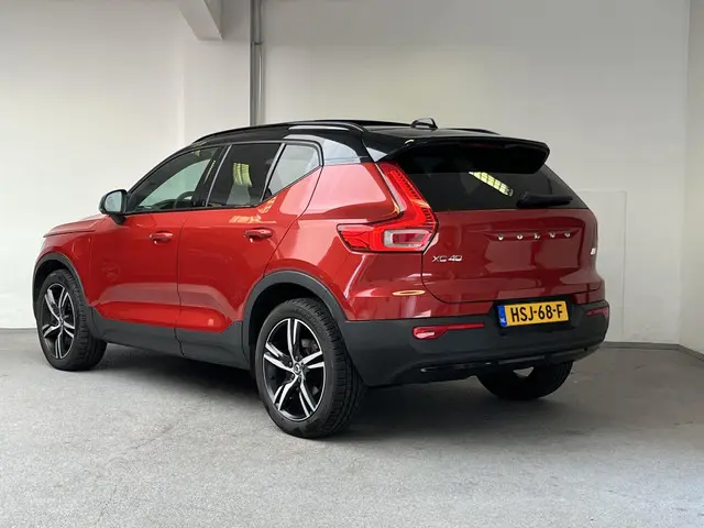 Volvo XC40 1.5 T5 Recharge R-Design 2020 Hybride Benzine 8