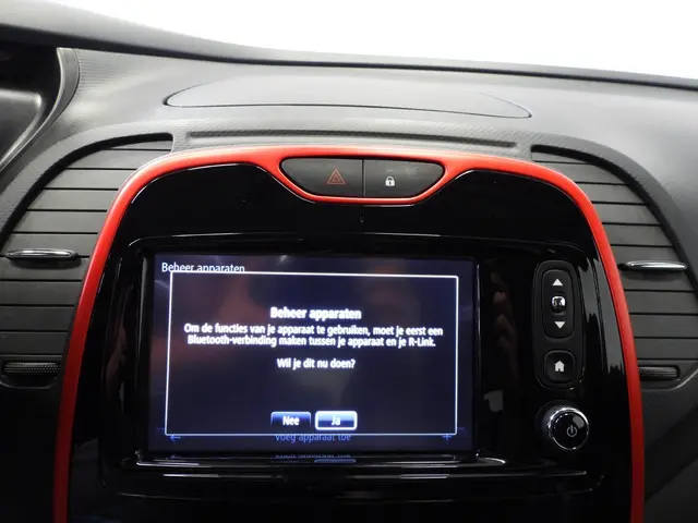Renault Captur 1.2 TCe Aut. Helly Hansen 2014 Benzine 10