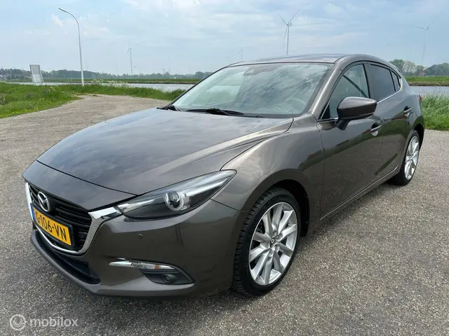 Mazda 3 3