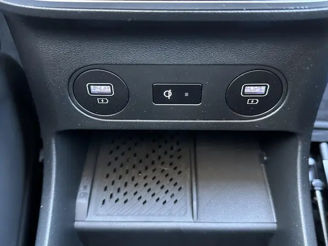 Hyundai IONIQ 5 Lounge AWD 77.4 kWh 2023 Elektrisch 36