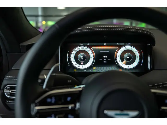 Aston Martin DB12 4.0 V8 2024 Benzine 27