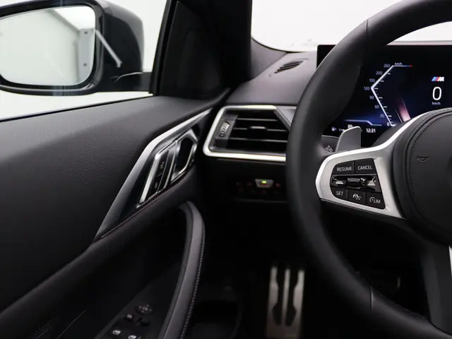 BMW 4 Serie Coupé 420i 2024 Benzine 15