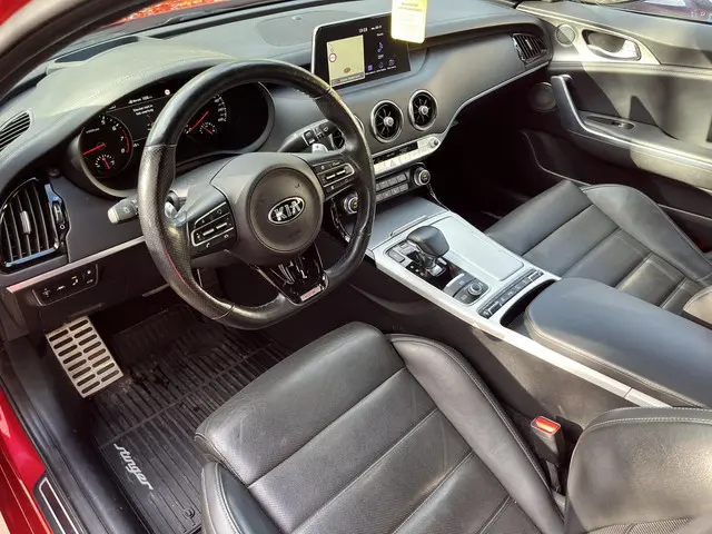 Kia Stinger 3.3 V6 T-GDI AWD GT 370PK 2019 Benzine 4