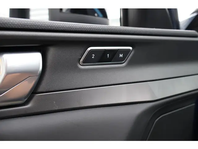 Lynk & Co 01 1.5 2024 Hybride Benzine 12