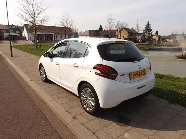 Peugeot 208 1.2 PureTech Première | AUTOMAAT 2016 Benzine 6