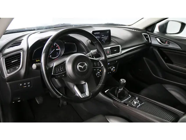 Mazda 3 2.0 SkyActiv-G 120 GT-M 2017 Benzine 16