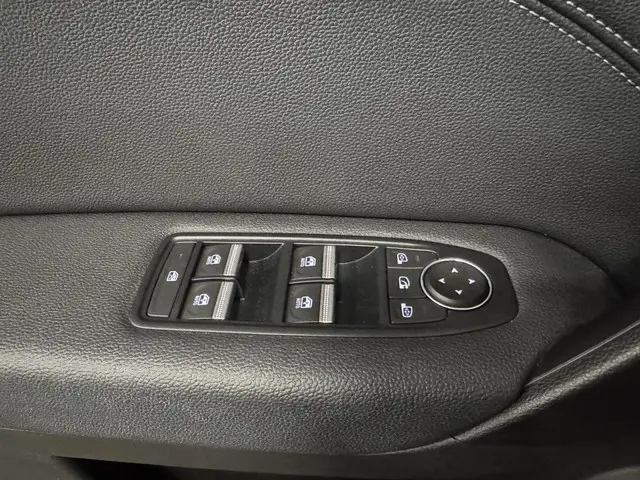 Renault Captur 1.3 Mild Hybrid 2024 Benzine 16