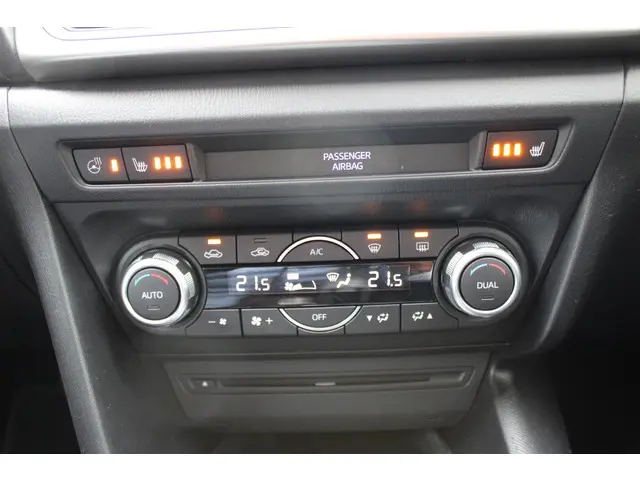Mazda 3 HB 2.0 SkyActiv-G 120 TS+ 2017 Benzine 22