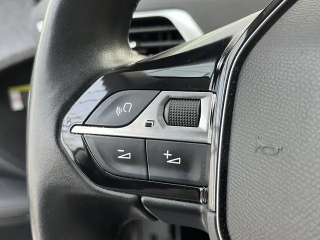 Peugeot 3008 PureTech 130 Allure 2018 Benzine 18