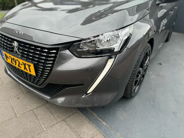 Peugeot 208 1.2 PureTech Active AIRCO 2022 Benzine 3