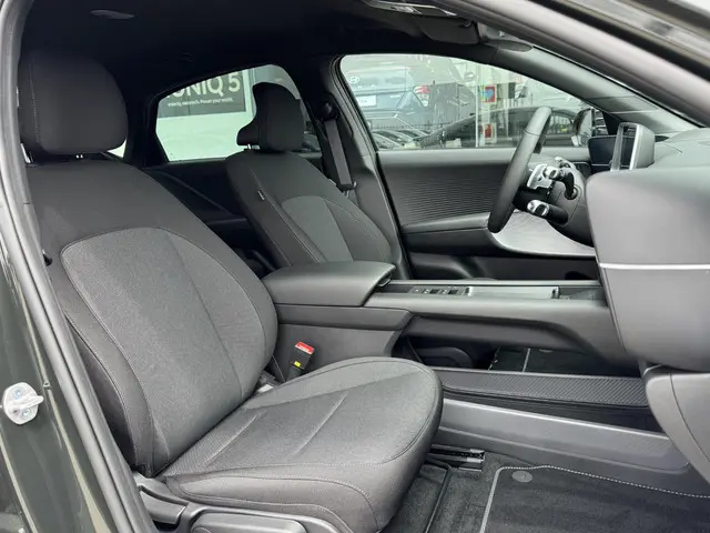 Hyundai IONIQ 6 Connect 77.4 kWh 2025 Elektrisch 11