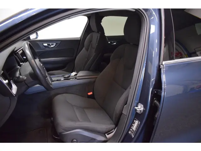 Volvo V60 2.0 B3 163pk AUT8 BNS Pro 2020 Benzine 12