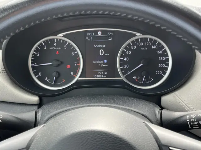 Nissan Micra 0.9 IG-T Tekna 2017 Benzine 5