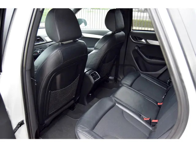 Audi Q3 1.4 TFSI Sport Edition 2014 Benzine 18