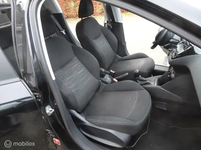 Peugeot 208 1.0 VTi Access 2014 Benzine 14