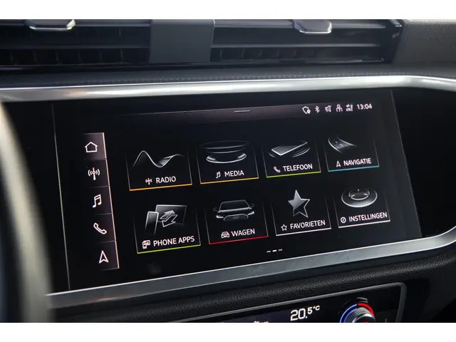 Audi Q3 45 TFSI e edition 2021 Hybride Benzine 46