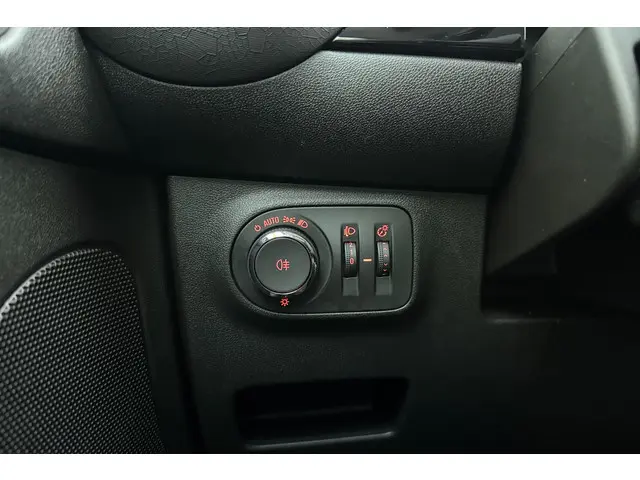 Opel ADAM 1.0 Turbo 90pk BlitZ 2019 Benzine 15