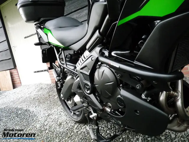 Kawasaki Versys 650 ABS 2022 Benzine 24