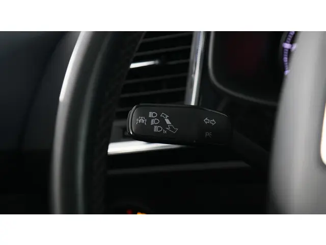 SEAT Ateca 1.4 EcoTSI 150pk Xcellence DSG 2017 Benzine 19