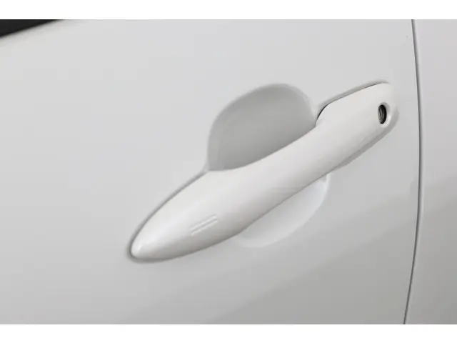 Toyota Yaris 1.5 Hybrid Executive 2022 Hybride Benzine 37