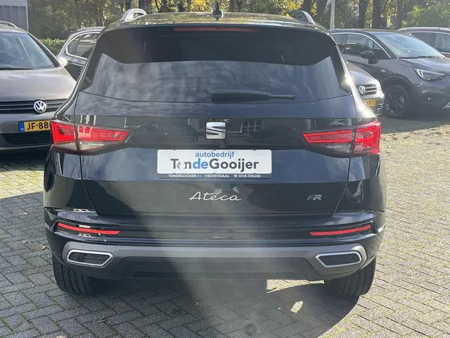 SEAT Ateca 1.5 TSi DSG FR Business Intense 2021 Benzine 4