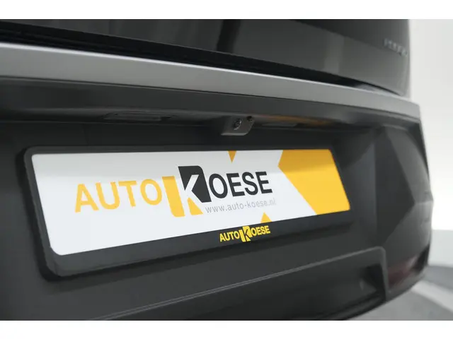 Peugeot 3008 Hybrid 145 e-DCS6 GT 2025 Hybride Benzine 7