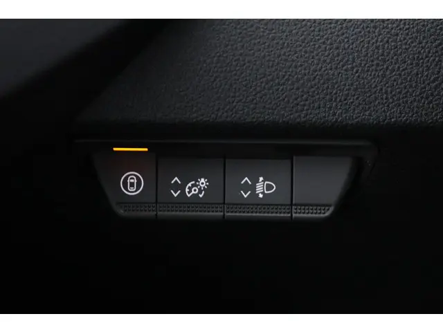 Renault Master T35 2.0 dCi 130 L2H2 Start 2024 Diesel 8