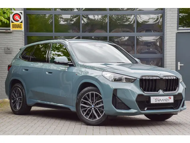 BMW X1 sDrive18i 2024 Benzine 3