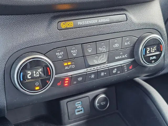 Ford Kuga 2.5 PHEV Titanium 2021 Hybride Benzine 23