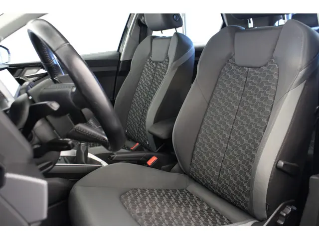 Audi A1 Sportback 30 TFSI Pro Line 2019 Benzine 4