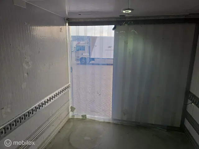 Iveco Daily 35S14 Koel/vries wagen automaat! 2023 Diesel 10