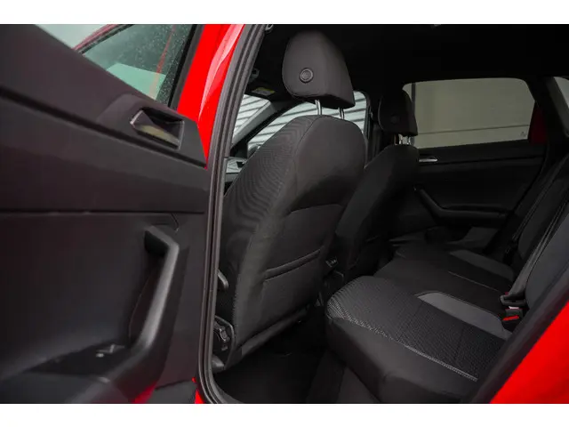 Volkswagen Polo 1.0 TSI Highline Business R 2020 Benzine 8