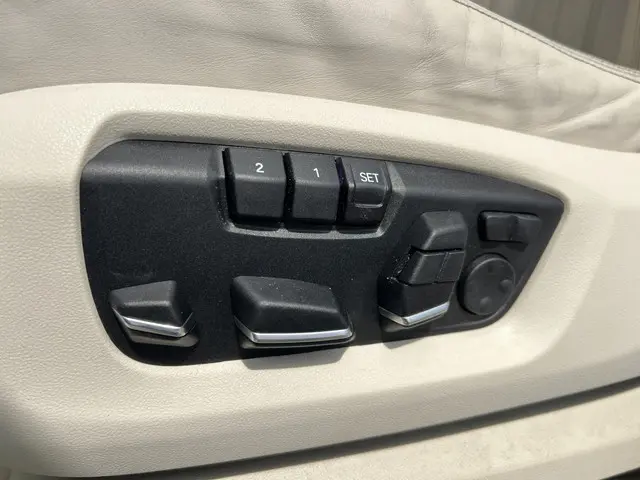 BMW X5 xDrive40e High Executive 2015 Hybride Benzine 22