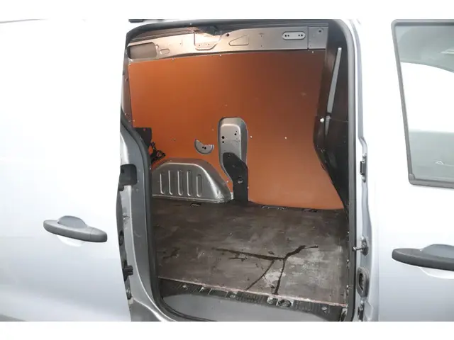 Renault Express 1.5 dCi 75 Comfort + 2023 Diesel 32