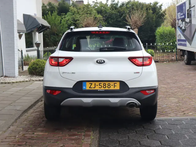 Kia Stonic 1.0 T-GDi DynamicLine 2019 Benzine 13