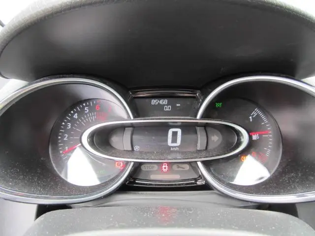 Renault Clio Estate 0.9 TCe Limited 2018 Benzine 10