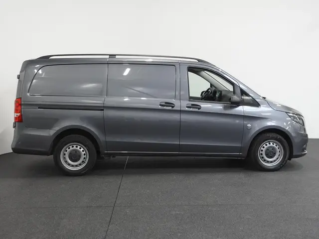 Mercedes-Benz Vito 114 CDI automaat Lang 2023 Diesel 7