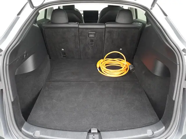 Tesla Model Y Long Range AWD 75 kWh 2021 Elektrisch 11