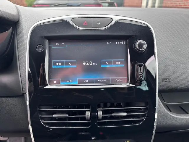 Renault Clio 0.9 TCe Eco2 Limited 2016 Benzine 33