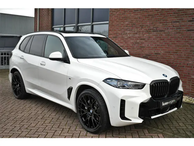 BMW X5 xDrive50e M-Sport 2023 Hybride Benzine 61