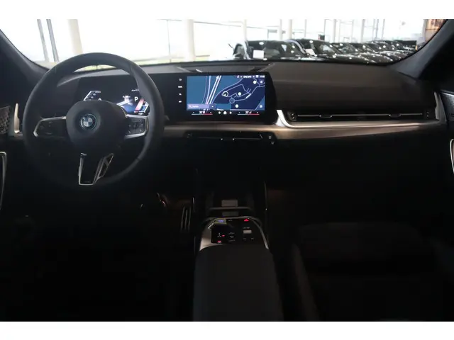 BMW iX2 xDrive30 2025 Elektrisch 7