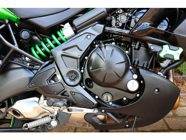 Kawasaki Versys 650 GRAND TOURER ABS 2019 Benzine 21