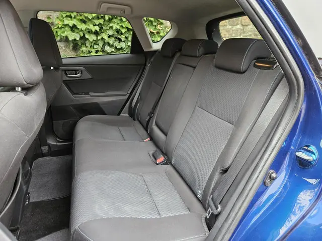 Toyota Auris 1.8 Hybrid Executive 2015 Hybride Benzine 31