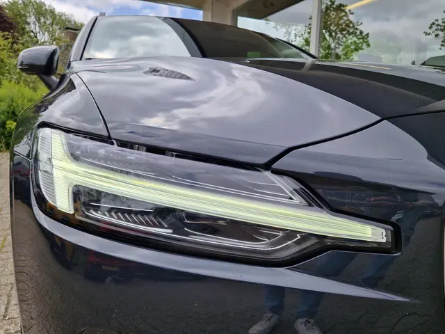 Volvo V60 2.0 T4 Momentum 2019 Benzine 12