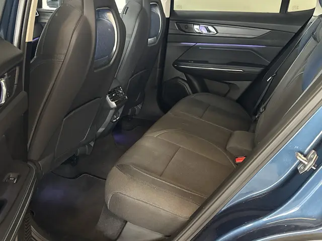 Lynk & Co 01 1.5 2023 Hybride Benzine 6