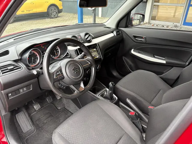 Suzuki Swift 1.2 Select Smart Hybrid 2020 Benzine 13