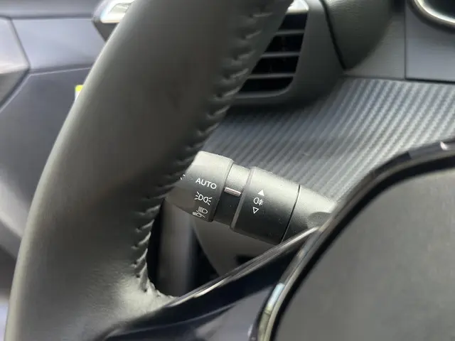 Peugeot e-208 EV Allure 51 kWh 2024 Elektrisch 29