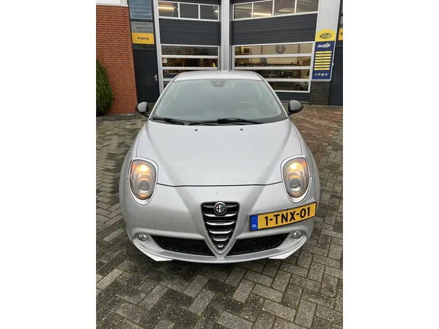 Alfa Romeo MiTo 3